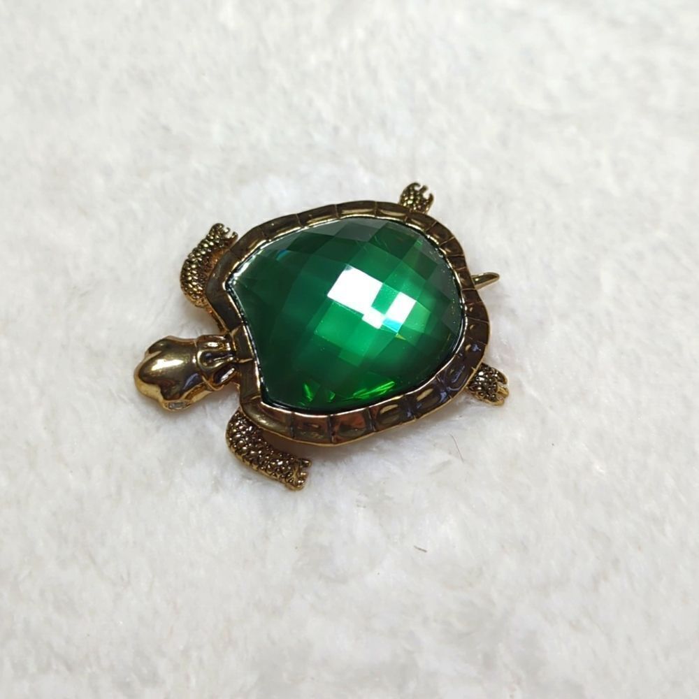 Vintage Napier Goldtone Turtle Brooche Cushion Cut Green Acrylic Cabochon - Picture 3 of 10